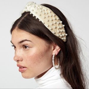 Lele Sadoughi Ivory Velvet Pearl Headband